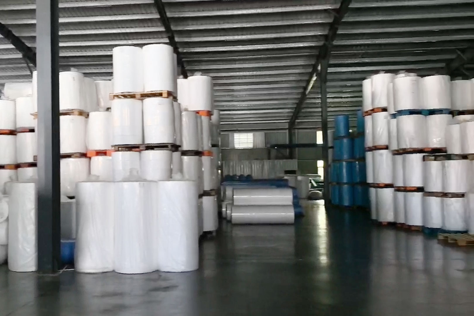 湖北荣发生产基地，高效运转的后勤保障枢纽