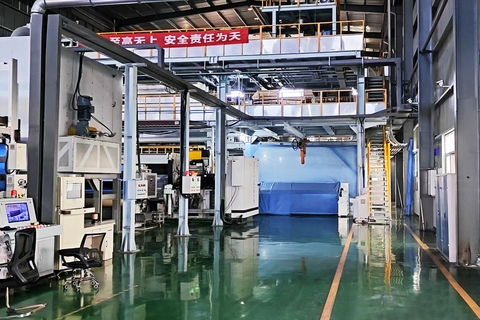 湖北荣发莱芬线SSMMS无纺布设备赋能中国高端无纺布产业突围