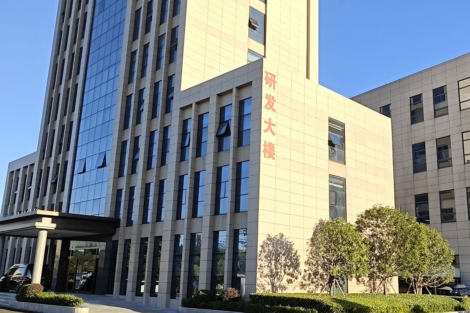 湖北荣发，打造5万平米无纺布产业新高地